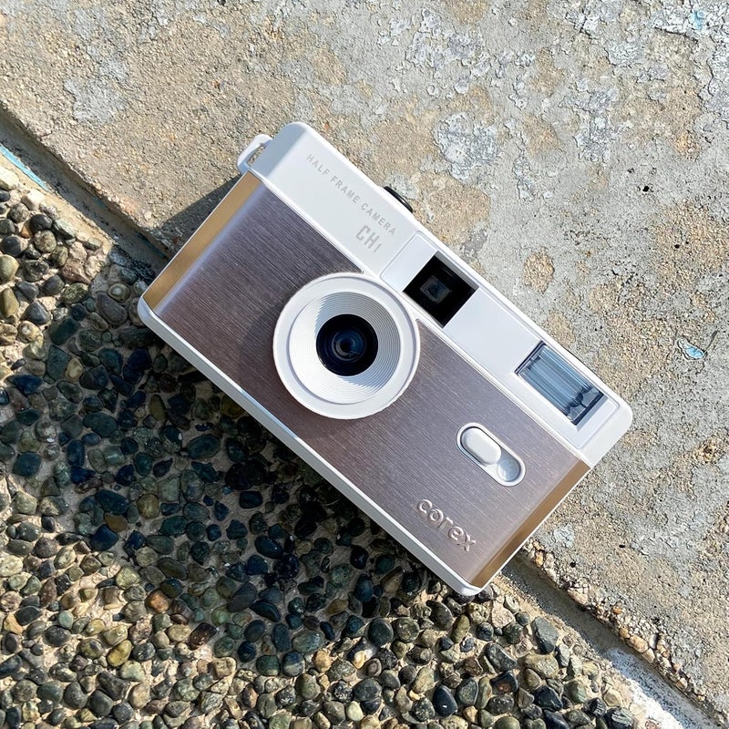 COREX Half Frame Reusable 35mm Camera CH1, Built in Flash and Compatible with 35mm Color Negative or B&W Film (Film and Battery NOT Included) (Tutu Pink) Limited Edition Free Blue and Yellow Filters - Image 5